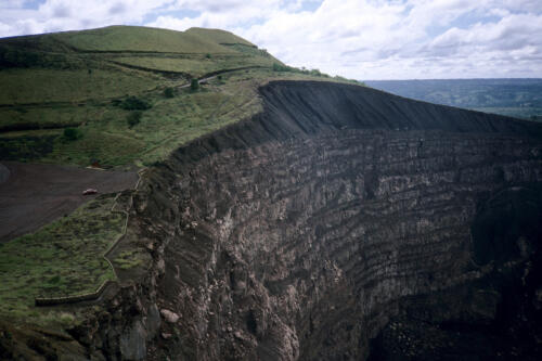 4570 hr RTW 28 Nov 1990 Santiago Crater of Volcan Masaya - Nicaragua