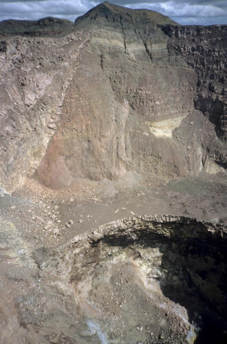 4571 hr RTW 28 Nov 1990 Santiago Crater of Volcan Masaya - Nicaragua