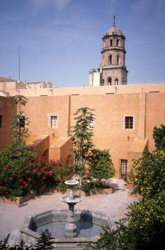 4469 hr RTW 7 Nov 1990 - Queretaro, Mexico