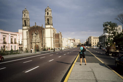 4481 hr RTW 8 Nov 1990 - Mexico City, Mexico