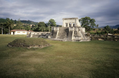 4501     RTW 11-12 Nov 1990 - South to Huehuetenango and Zacaleu, Guatemala