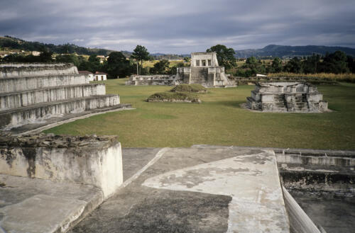 4504     RTW 11-12 Nov 1990 - South to Huehuetenango and Zacaleu, Guatemala