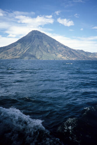 4506     RTW 13-15 Nov 1990 - Panajachel and Lago Atitlan, Guatemala