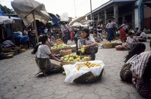4512 hr RTW 13-15 Nov 1990 - Panajachel and Lago Atitlan, Guatemala