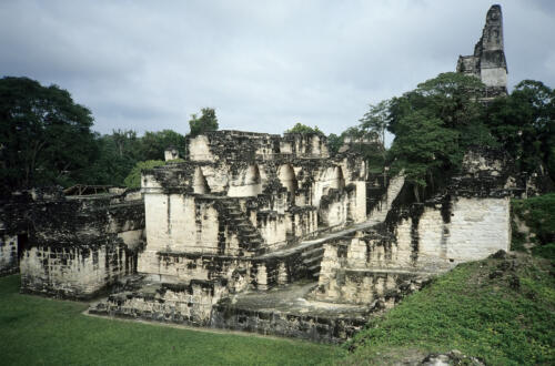 4542     RTW 17-18 Nov 1990 - Flight to Flores and Tikal, Guatemala