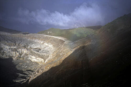 4578 hr RTW 1-2 Dec 1990 Volcan Poas near San Jose - Costa Rica