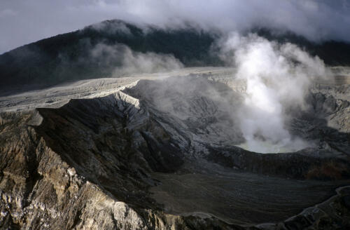 4580 hr RTW 1-2 Dec 1990 Volcan Poas near San Jose - Costa Rica