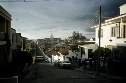 4588 hr RTW 3-6 Dec 1990 to Popayan Colombia