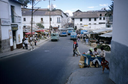 4627 hr RTW 17-18 Dec 1990 Quito Ecuador