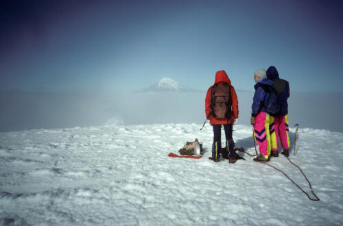 4646 hr RTW 19-25 Dec 1990 Baños  Tungurahua Ecuador