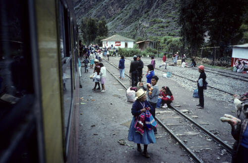 4669 hr RTW 31 Dec 90 Train to Aguas Calientes Peru