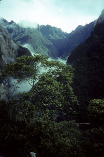 4675 hr RTW 1 Jan 91 Machu Picchu Peru