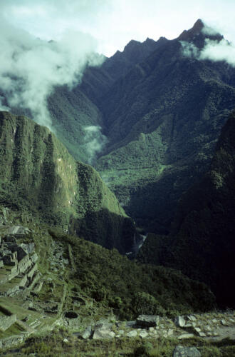 4677 hr RTW 1 Jan 91 Machu Picchu Peru