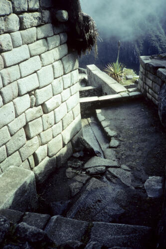 4684 hr RTW 1 Jan 91 Machu Picchu Peru