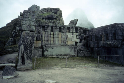 4687 hr RTW 1 Jan 91 Machu Picchu Peru