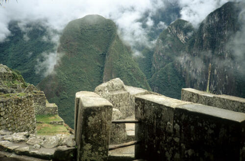 4691 hr RTW 1 Jan 91 Machu Picchu Peru