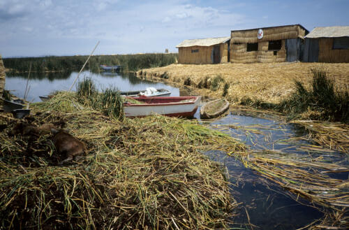 4705 hr RTW 4-5 Jan 1991 Puno and the Uros Islands Peru