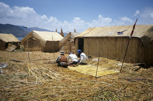4713 hr RTW 4-5 Jan 1991 Puno and the Uros Islands Peru