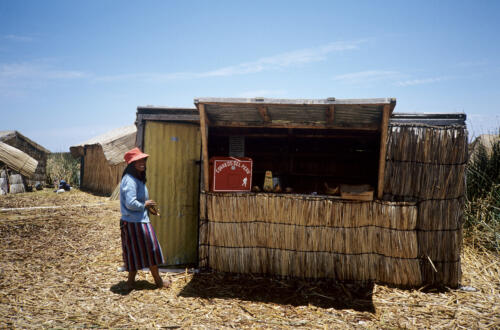 4717 hr RTW 4-5 Jan 1991 Puno and the Uros Islands Peru