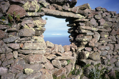 4728 hr RTW 6-8 Jan 1991 Isla Amantaní Titicaca Peru