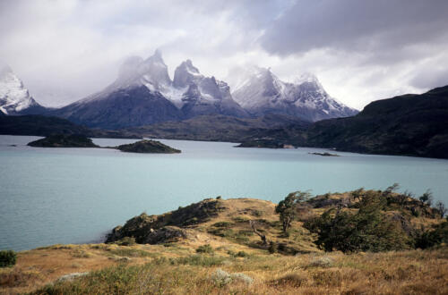4990 hr RTW 20 Feb 1991 Torres del Paine Chile