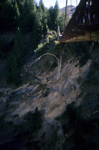 5067 hr RTW 11 Mar 1991 Awesome Foursome in Shotover Canyon NZ