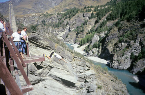 5076 hr RTW 11 Mar 1991 Awesome Foursome in Shotover Canyon NZ