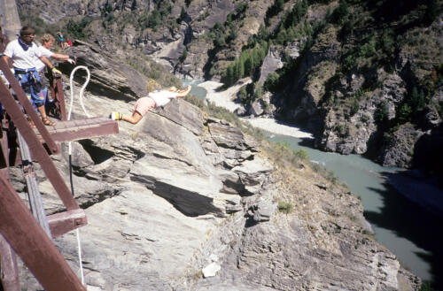 5086 hr RTW 11 Mar 1991 Awesome Foursome in Shotover Canyon NZ