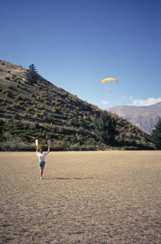 5101 hr RTW 12 Mar 1991 Paragliding near Queenstown NZ