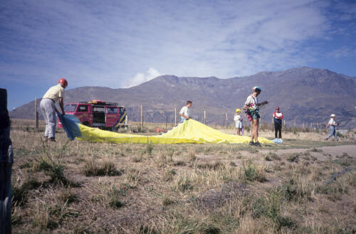 5104 hr RTW 12 Mar 1991 Paragliding near Queenstown NZ