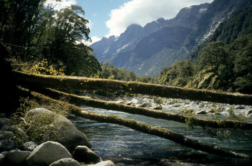 5134 hr RTW 13-14 Mar 1991 Milford Sound NZ