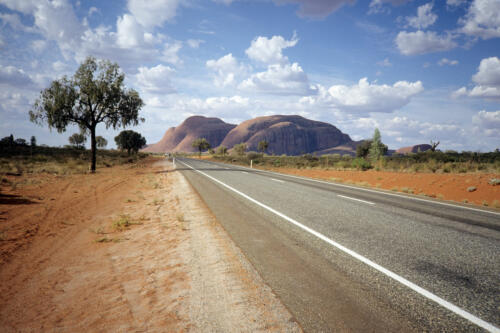 5220 hr RTW 11-12 Apr 1991 Ayers Rock (Uluru) Australia
