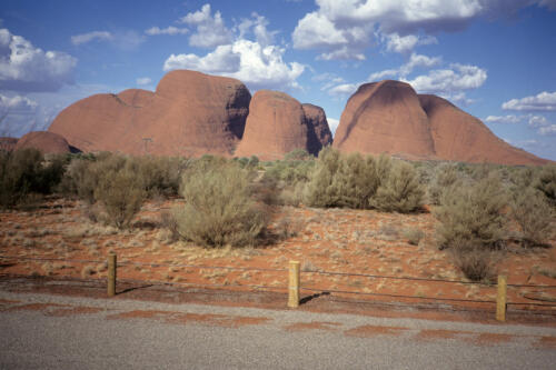 5221 hr RTW 11-12 Apr 1991 Ayers Rock (Uluru) Australia