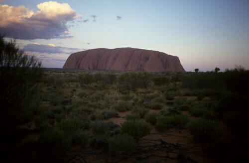 5227 hr RTW 11-12 Apr 1991 Ayers Rock (Uluru) Australia