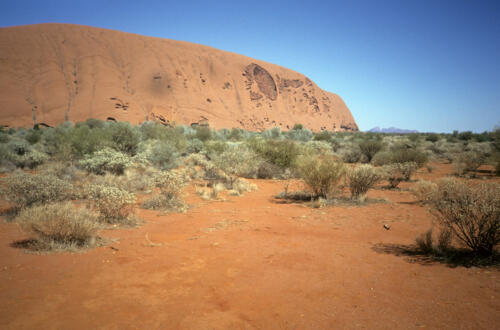 5235 hr RTW 11-12 Apr 1991 Ayers Rock (Uluru) Australia