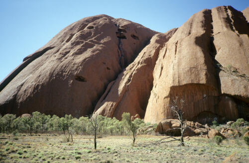5236 hr RTW 11-12 Apr 1991 Ayers Rock (Uluru) Australia