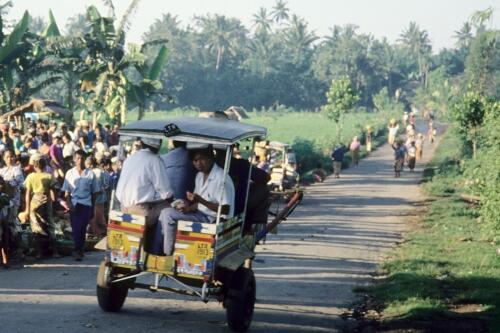 5309 hr RTW 25 Apr - 1 May 1991 Lombok Indonesia