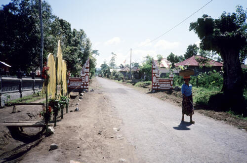 5317 hr RTW 25 Apr - 1 May 1991 Lombok Indonesia (1)