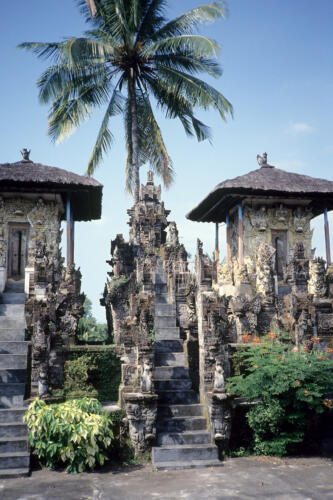 5326 hr RTW 8-10 May 1991 Bali Indonesia