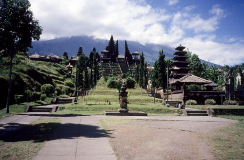 5338 hr RTW 8-10 May 1991 Bali Indonesia