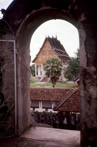5445 hr RTW 10-11 Jun 1991 Vientiane Laos