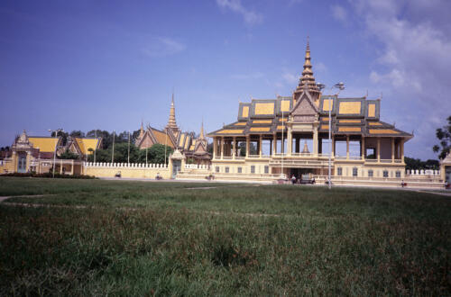 5540 hr RTW 18-21 Jun 1991 Phnom Penh Cambodia