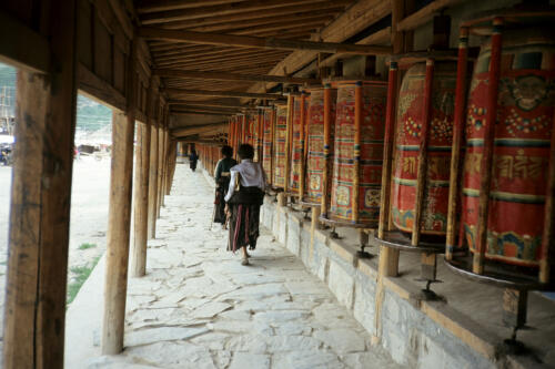 5671 hr RTW 22-29 Jul 1991 Xiahe, Gansu, China