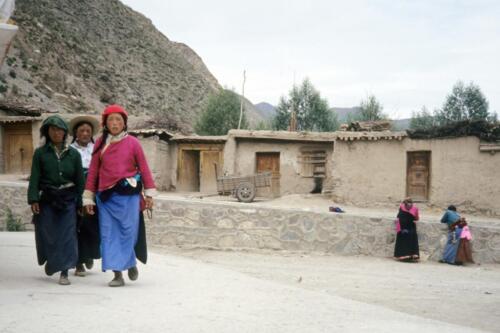 5680 hr RTW 22-29 Jul 1991 Xiahe, Gansu, China