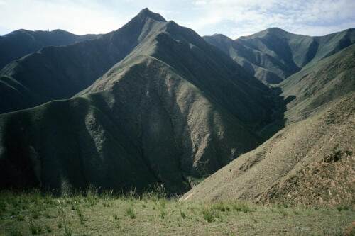 5721 hr RTW 22-29 Jul 1991 Xiahe, Gansu, China