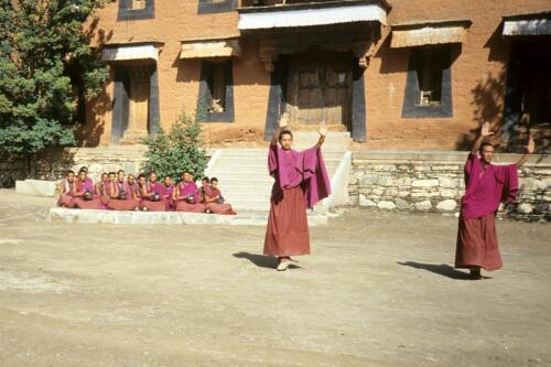 5730 hr RTW 22-29 Jul 1991 Xiahe, Gansu, China